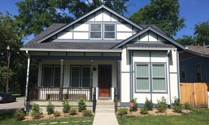 Greenwood Casa | Country Music Icon House in East Nashville