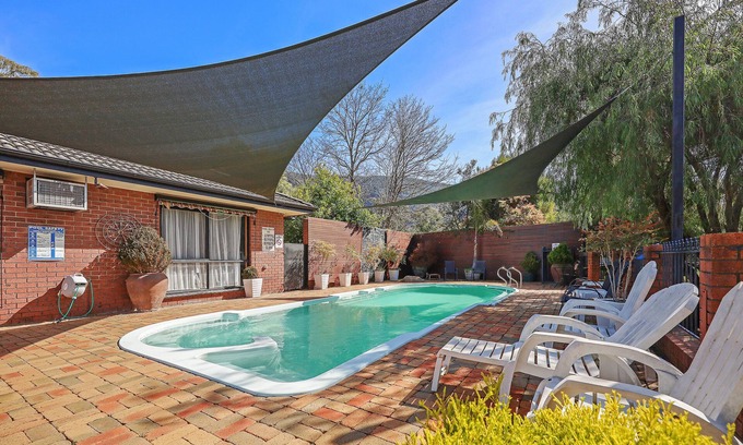Halls Gap Hotel | COUNTRY PLAZA HALLS GAP