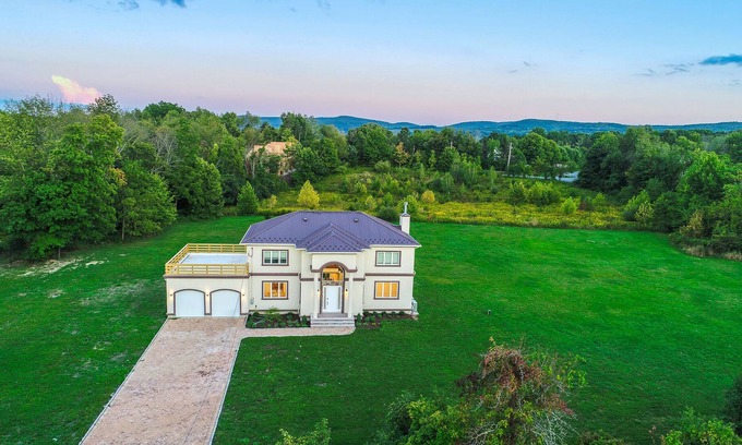 Warwick Casa | Countryside Lifestyle with the Comforts of Luxury
