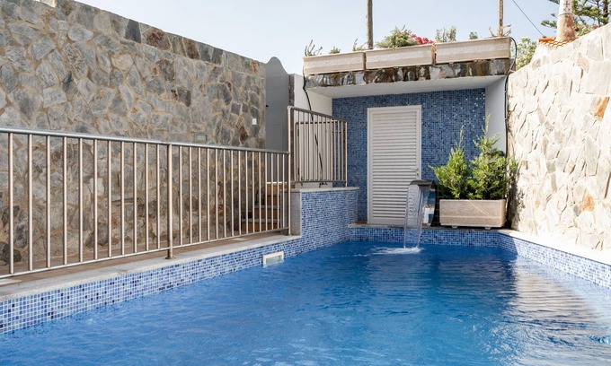 Santo Estevao Villa | 4 bedroom villa with pool in Santo Estêvão