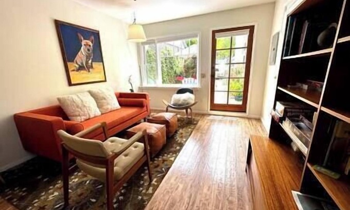 Solvang Casa | Couples Cottage l Steps to Downtown