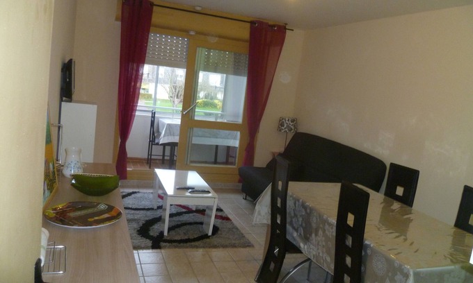 Courseulles-sur-Mer Apartamento | CURSOS A 150 METROS DEL MAR CERCA DE PUERTO Y TIENDAS