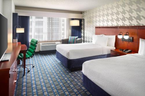 Crystal City Hotel | Courtyard Arlington Crystal City/Reagan National Airport