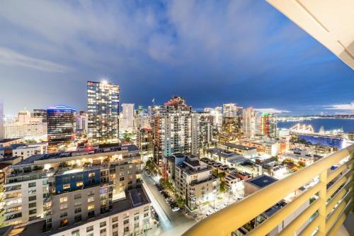 Little Italy Hotel | Courtyard by Marriott San Diego Downtown Little Italy