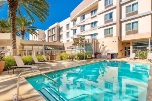 Santa Ana Hotel | Courtyard by Marriott Santa Ana Orange County