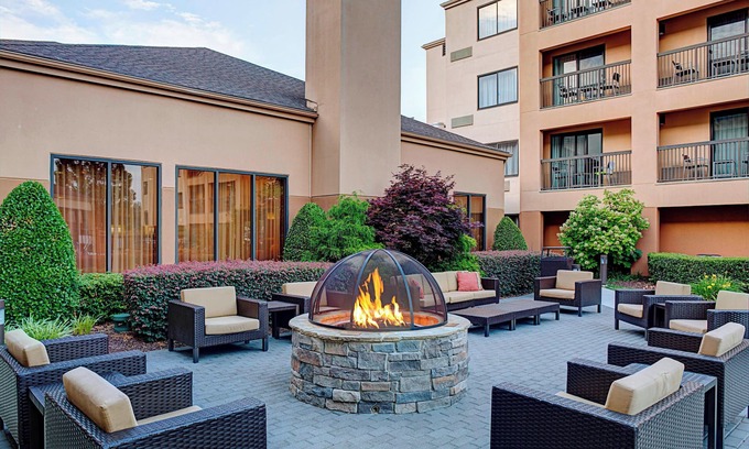 Croasdaile Farm Master Hotel | Courtyard Durham Near Duke University/Downtown