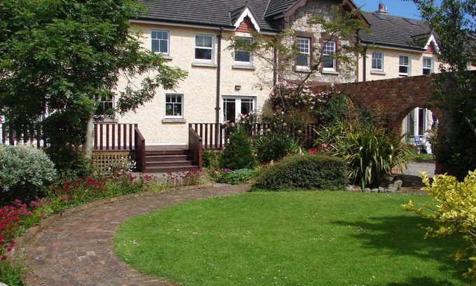 Bettystown Casa | Courtyard Holiday Cottages No 9