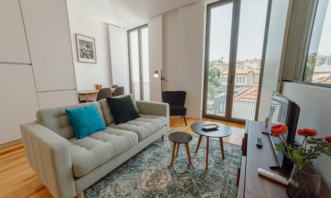 Campanha Apartamento | COURTYARD OPORTO DESIGN APARTMENT G
