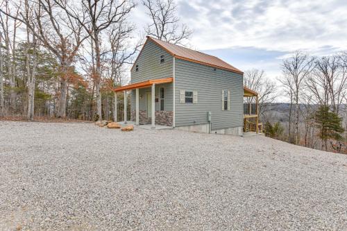 Richland Casa | Covered Porch and Fire Pit Cabin in Richland
