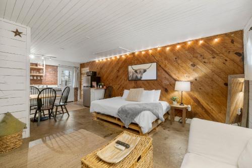 Panama City Beach Casa | Cowboy Cottage by Beach Haven Vacation Rentals