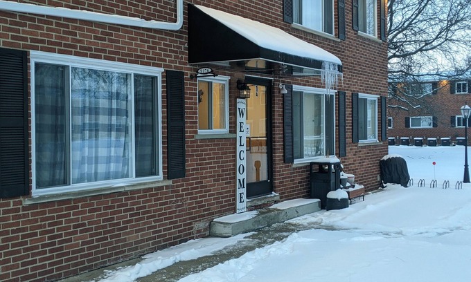 Shelby Township Apartamento | Cozy 1 Bedrm Apartment in Shelby Twp Mi.