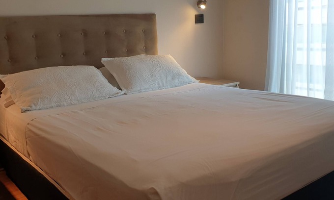 El Golf Apartamento | Cozy 1-bedroom apartment in beautiful Las Condes with WiFi
