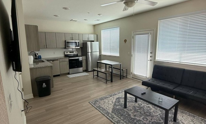 North Buttercup Creek Apartamento | Cozy 1-bedroom apartment in enchanting Cedar Park with WiFi, fitness room