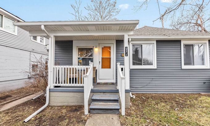 Ferndale Apartamento | Cozy 1-bedroom apartment with WiFi, AC in charming Hazel Park