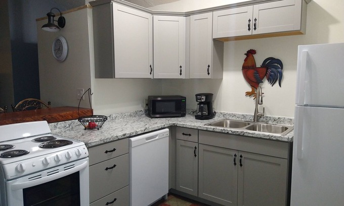 Yulee Apartamento | Cozy 1-bedroom apartment in lovely Yulee with WiFi, AC. Close to beaches