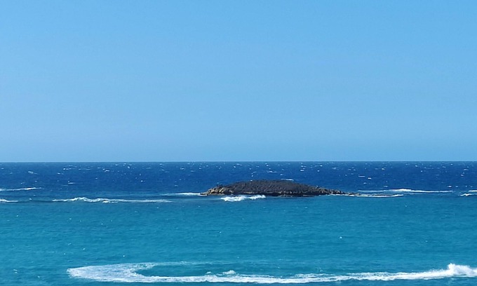Puerto Nuevo Apartamento | Cozy 1-bedroom Beach Apt - Mare Blu ground floor