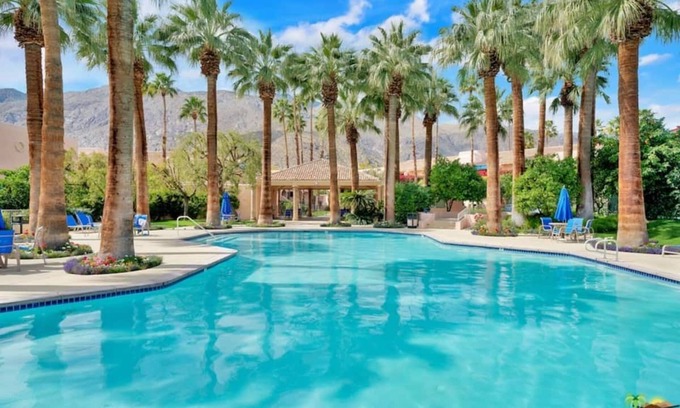 Downtown Palm Springs Condominio | Cozy 1-Bedroom Condo in beautiful Palm Springs with fitness room, AC