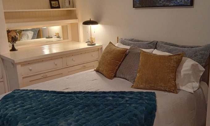 Alphabet Historic District Condominio | Cozy 1-bedroom condo in welcoming Portland with AC, WiFi