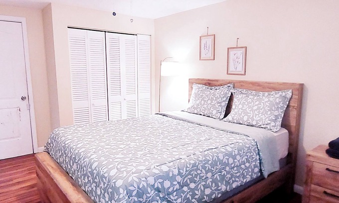 Arlington Cabaña | Cozy 1-bedroom cottage with WiFi and AC in charming Jacksonville