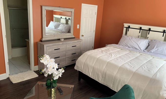 Aspen Hill Casa | Cozy 1-bedroom house in nice Silver Spring with AC