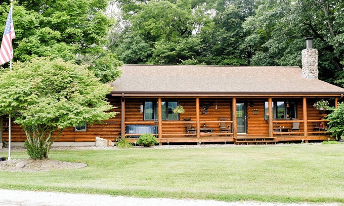 Rockfield Casa | Cozy 1-bedroom log home in scenic rural Carroll County-Delphi
