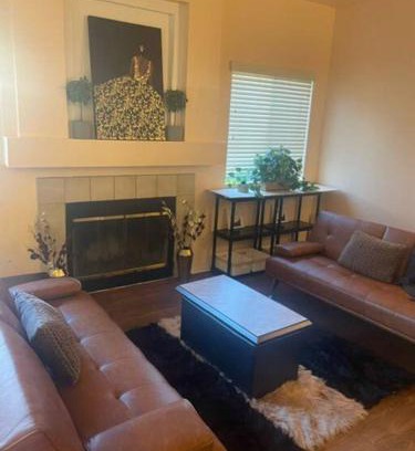 Victorville Casa | Cozy! 1 hr from LA - 2 hr from Las Vegas!