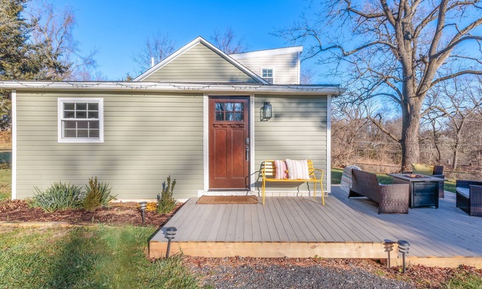 Rossville Casa | Cozy 1970s Inspired 3 Bedroom Getaway with AC, WiFi, and Outdoor Fire Ring.
