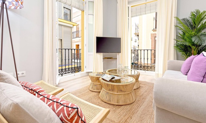 San Lorenzo Apartamento | Cozy 1Bd apt in Seville's center. Conde de Barajas