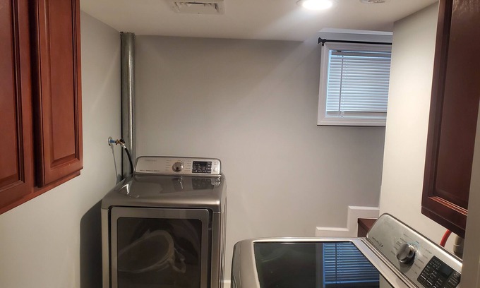 Ampere Apartamento | Cozy 1BR 1BA APT W. AC 12 Minutes from EWR