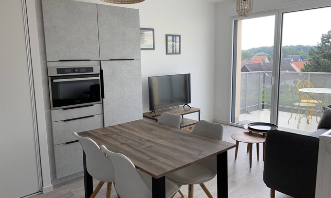Fort-Mahon-Plage Apartamento | Apartamento en el corazón de Fort-Mahon-Plage con estacionamiento privado