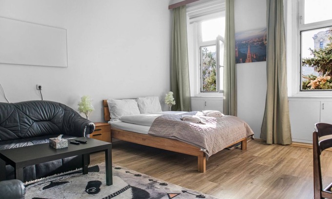 Brigittenau Apartamento | Cozy 1BR Apt. near Millenium Tower & Danube River
