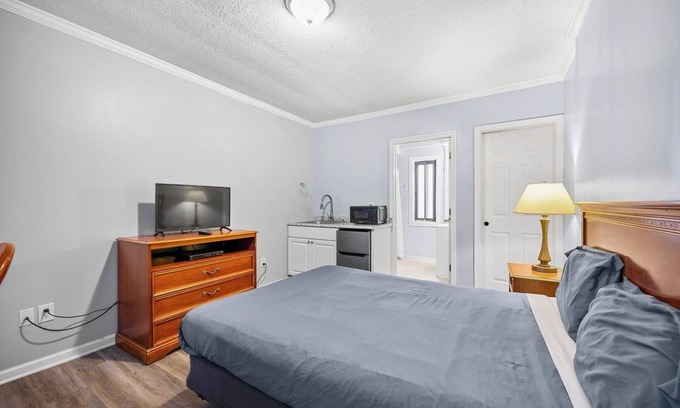 Riverview Apartamento | Cozy 1BR Retreat in Brownstown Relax & Unwind!