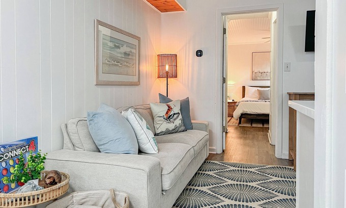 Frisco Apartamento | Cozy 1BR w/ King Bed, Pets OK, Walk 2 Food+Shops