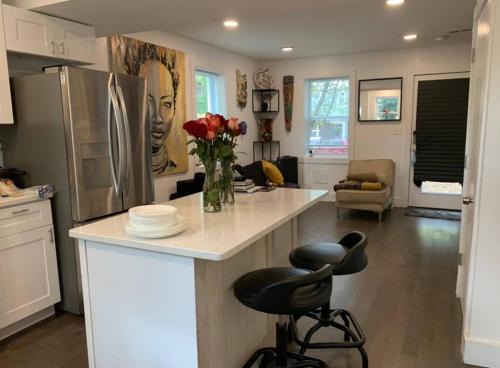 Northeast Apartamento | Cozy 2/1.5 Getaway in Lily Ponds