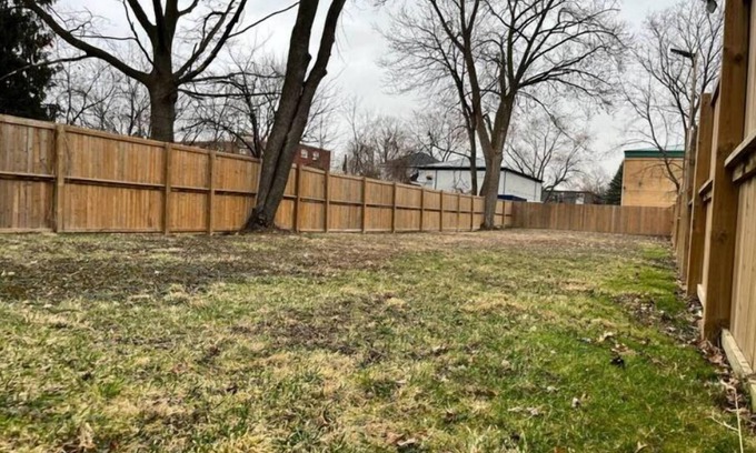 Sarnia Apartamento | Cozy 2 Bed Rooms Apartment in Prime Location!