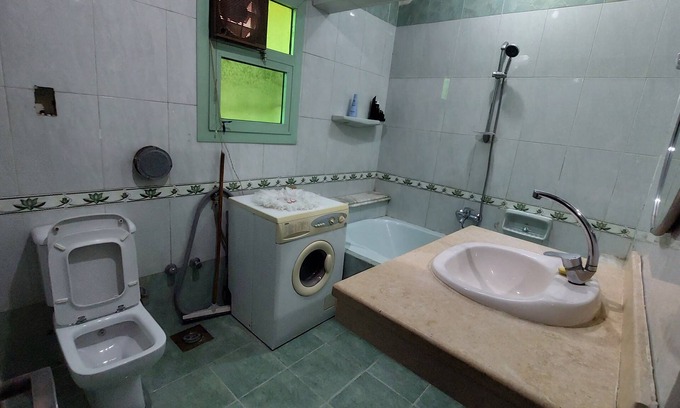 Al-Khalifa Apartamento | Cozy 2-bedroom apartment in wonderful Cairo, Mokattam with WiFi, AC