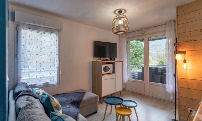 Luz-Saint-Sauveur Apartamento | Apartamento T2 con cabina, terraza, piscina y parking en Luz-Saint-Sauveur