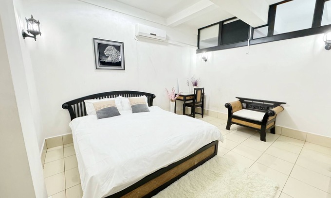 Vientiane Apartamento | Cozy 2-bedroom apartment in awesome Vientiane with AC, WiFi