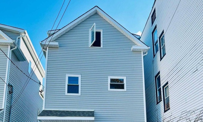 Newark Apartamento | Cozy 2-bedroom apartment with WiFi, AC in Irvington