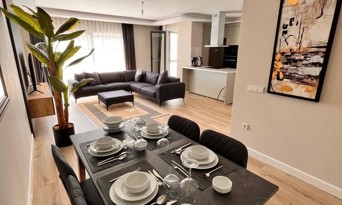 Besiktas Apartamento | Cozy 2-bedroom apartment in marvelous Beşiktaş/Istanbul with fitness room, WiFi
