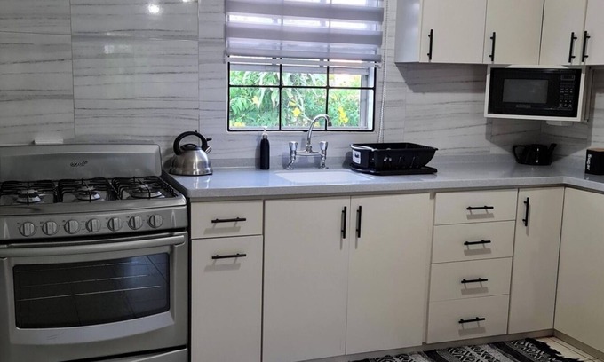 Welches Apartamento | Acogedor apartamento independiente de 2 dormitorios ubicado en la bulliciosa costa sur