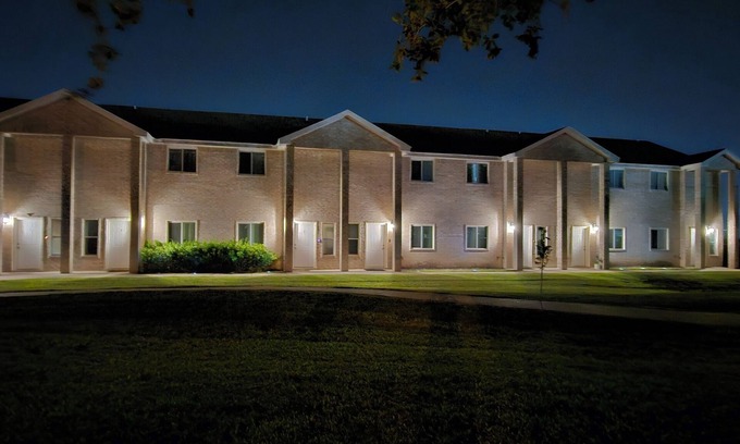 McAllen Apartamento | Cozy 2-bedroom apartment in welcoming McAllen with WiFi, AC