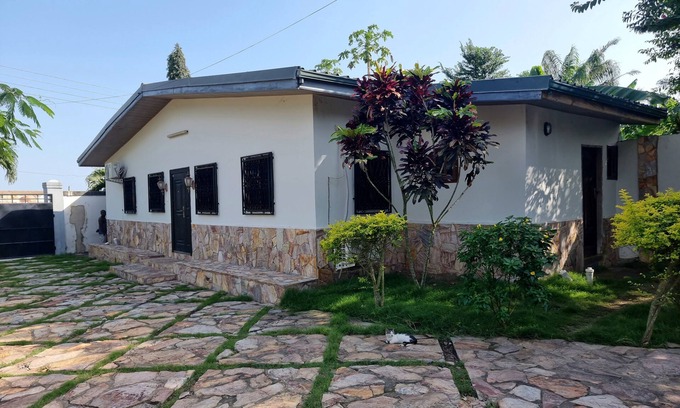 Aburi Apartamento | Cozy 2 bedroom apartment in the beautiful Aburi Mountains.