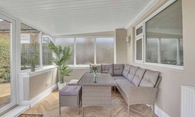 West Woodburn Casa | Cozy 2 Bedroom Cottage