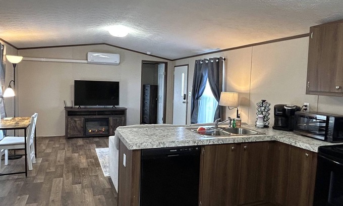 Pomerene Casa | Cozy 2-Bedroom Getaway