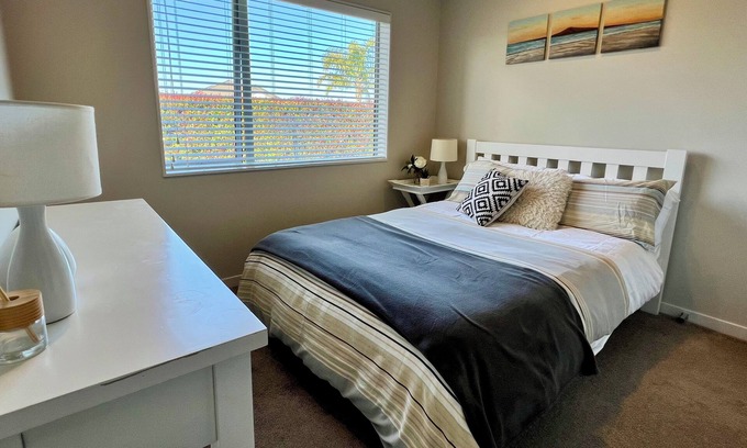 Silverdale Casa | Cozy 2-bedroom home in Central Millwater with WiFi