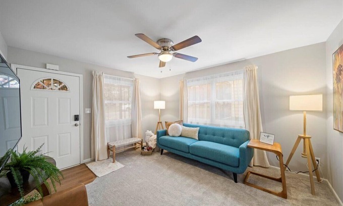 Kansas City Casa | Cozy 2-bedroom house in charming Kansas City with AC
