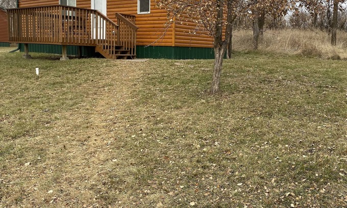 Grassy Butte Cabina | Cozy 2 bedroom Log Cabin