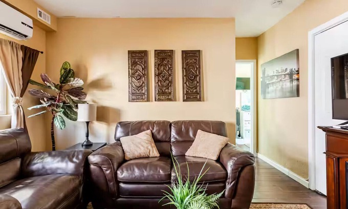 Rancho del Rey Casa | Cozy 2 Bedroom Suite, patio w/ lights & BBQ grill!