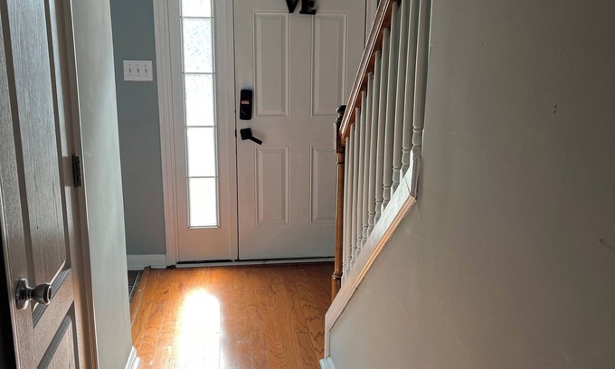 Riverdale Casa | Cozy 2-bedroom townhome with WiFi, AC in soothing College Park